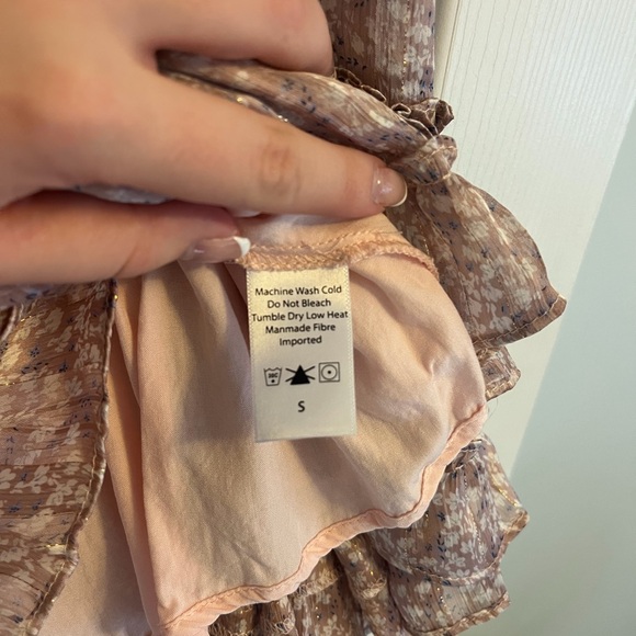 Anna Rae Ruffled Mini Dress - Picture 4 of 4